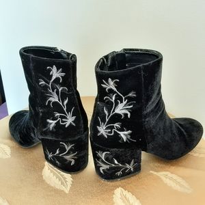 Kenneth Cole New York Black Velvet Heeled Boots